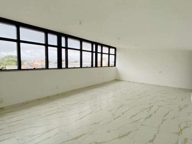 Sala para alugar, no bairro Centro em Rio das Ostras