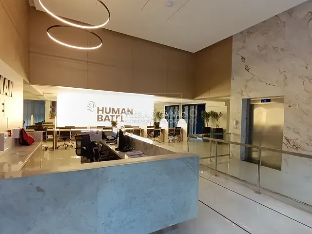 Conjunto comercial com 69m², à venda, no bairro Centro em Curitiba