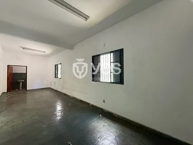 Sala para alugar, no bairro Centro em Araxá