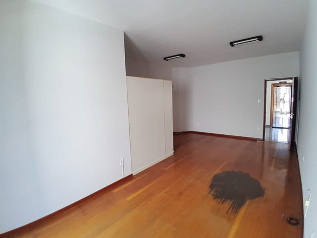 Sala para alugar, no bairro Centro em São João da Boa Vista