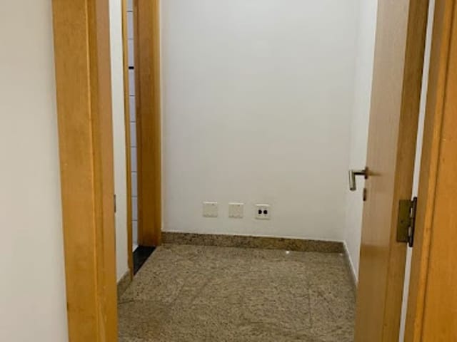 Sala com 60m², à venda, no bairro Jardim Maia em Guarulhos