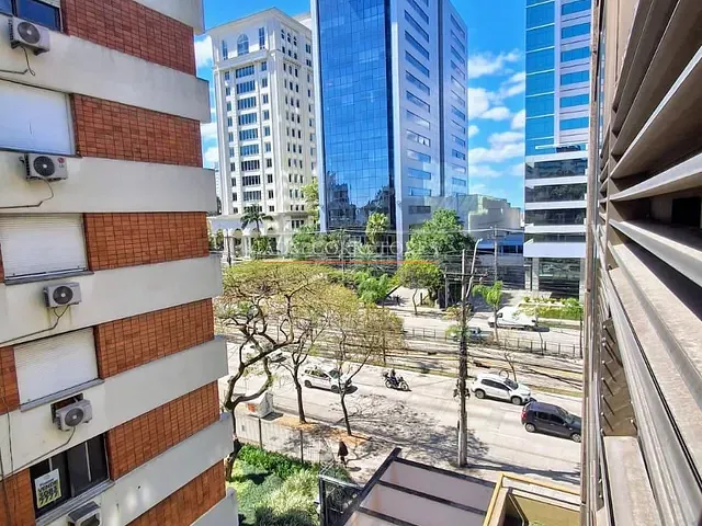 Sala com 59m², à venda, no bairro Auxiliadora em Porto Alegre