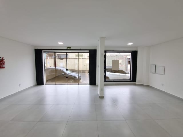 Sala com 300m², à venda, no bairro Centro em Ponta Grossa