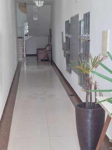 Sala para alugar, no bairro Jardim Rosely em Pindamonhangaba
