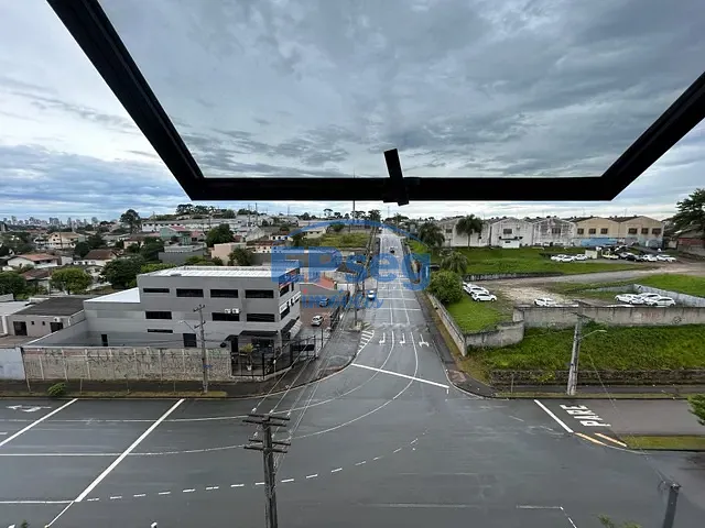 Sala à venda ou para alugar, no bairro Parolin em Curitiba