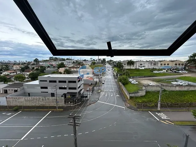 Sala à venda ou para alugar, no bairro Parolin em Curitiba