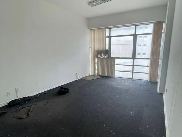 Sala para alugar, no bairro Centro em Niterói