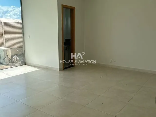 Sala para alugar, no bairro Park Lozandes em Goiânia