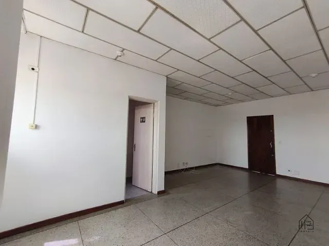 Sala com 45m², para alugar, no bairro Vila Monte Serrat em Cotia