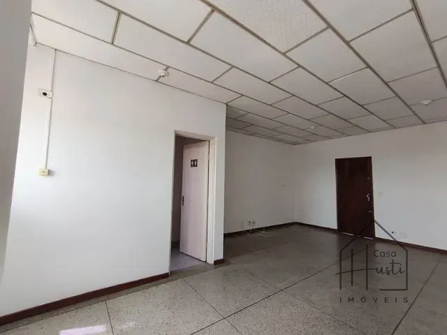 Sala com 45m², para alugar, no bairro Vila Monte Serrat em Cotia