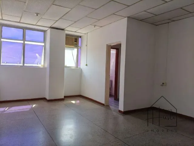 Sala com 45m², para alugar, no bairro Vila Monte Serrat em Cotia