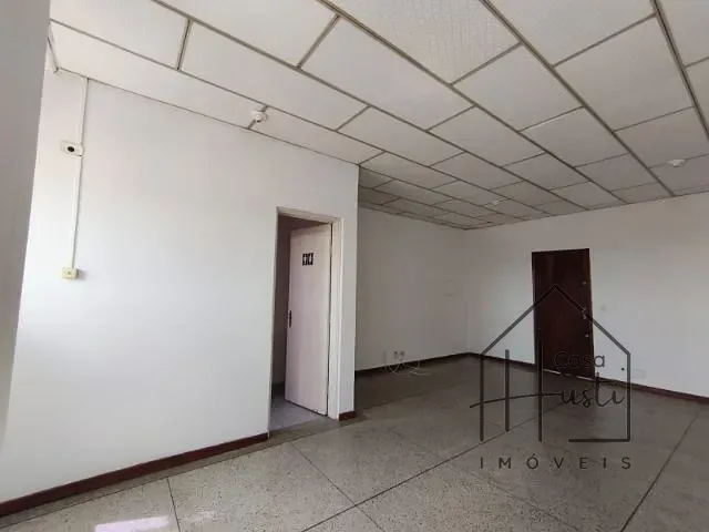 Sala com 45m², para alugar, no bairro Vila Monte Serrat em Cotia