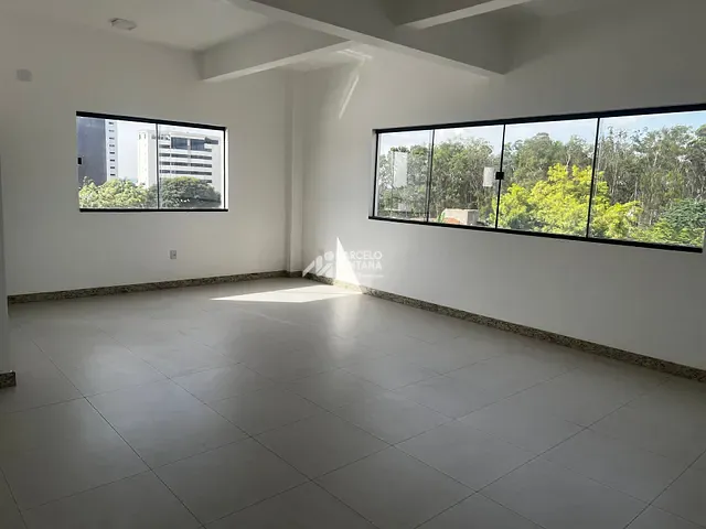 Sala para alugar, no bairro Candeias em Vitória da Conquista
