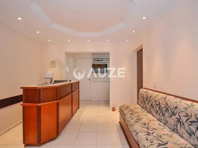 Sala com 80m², à venda, no bairro Centro em Curitiba