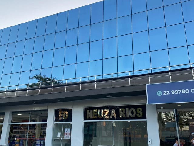 Sala para alugar, no bairro Jardim Mariléa em Rio das Ostras