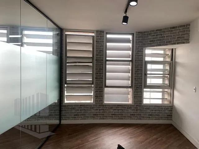 Sala à venda, no bairro República em São Paulo