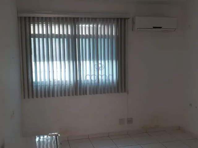 Sala com 31m², à venda, no bairro Parque Estoril em São José do Rio Preto
