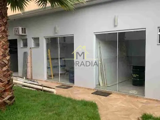 Sala para alugar, no bairro Centro em Guaxupé