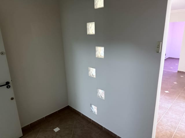 Sala com 85m², à venda ou para alugar, no bairro Centro em Londrina