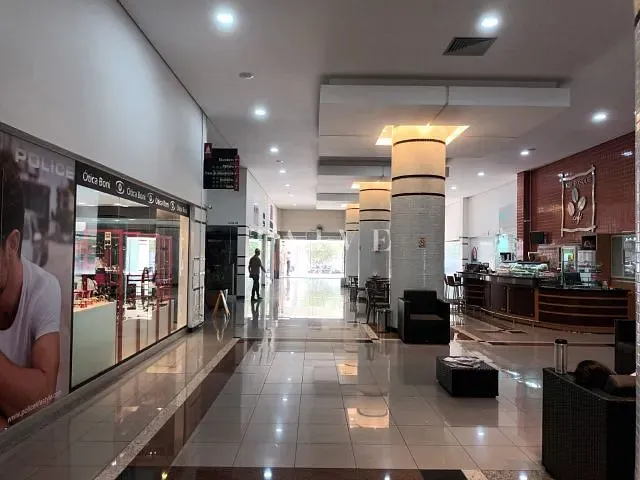 Sala com 115m², à venda, no bairro Centro em Londrina