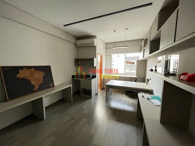Sala com 35m², para alugar, no bairro Buritis em Belo Horizonte