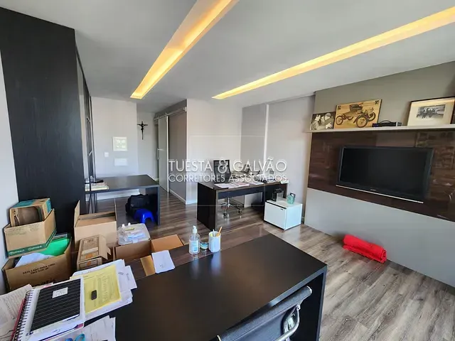 Conjunto comercial com 148m², à venda, no bairro Centro em Curitiba