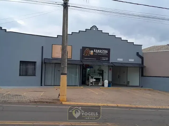 Conjunto comercial com 233m², à venda, no bairro Moinho Residencial em Holambra