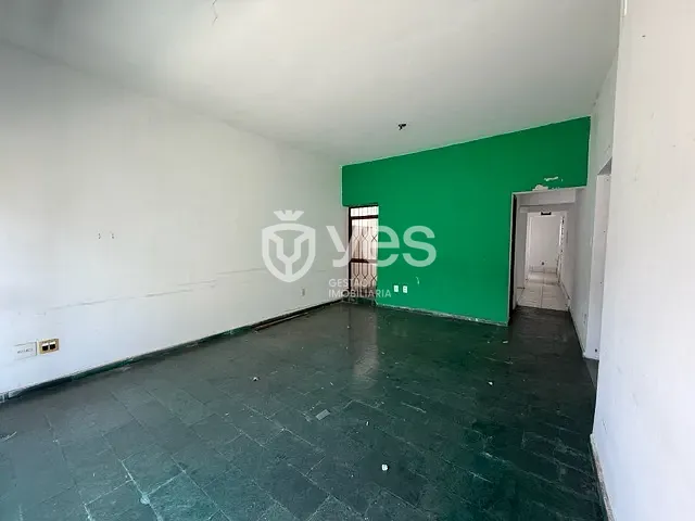 Sala para alugar, no bairro Centro em Araxá