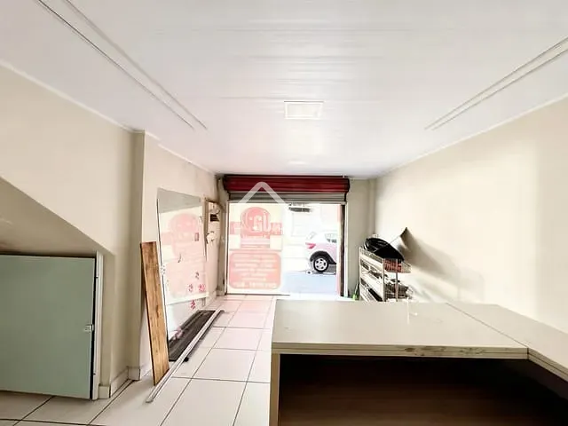 Loja para alugar, no bairro Jardim Progresso (Vicente de Carvalho) em Guarujá