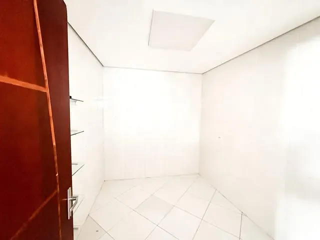 Loja para alugar, no bairro Jardim Progresso (Vicente de Carvalho) em Guarujá