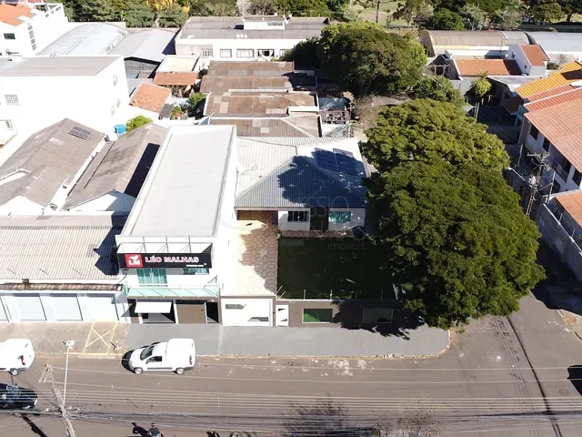 Sala com 600m², à venda, no bairro Barra Funda em Apucarana