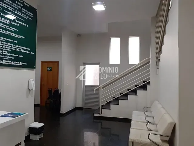 Sala com 46m², à venda ou para alugar, no bairro Nossa Senhora da Abadia em Uberaba