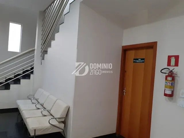 Sala com 46m², à venda ou para alugar, no bairro Nossa Senhora da Abadia em Uberaba