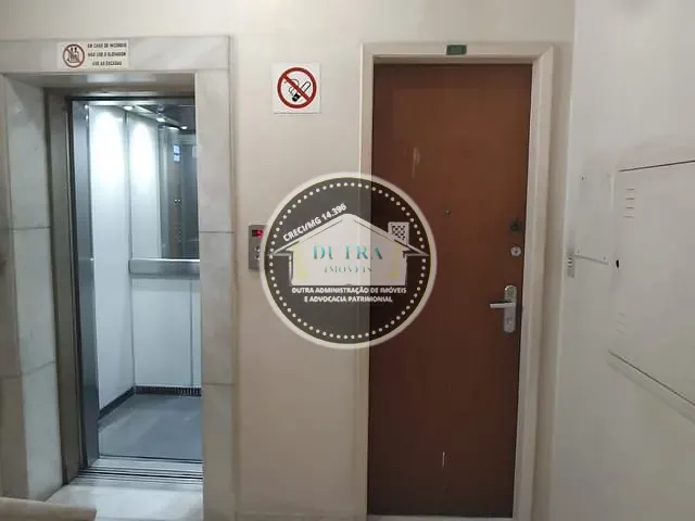 Sala para alugar, no bairro Centro em Juiz de Fora