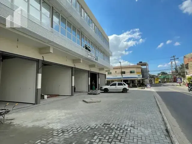 Sala com 22m², para alugar, no bairro Rancho Novo em Nova Iguaçu