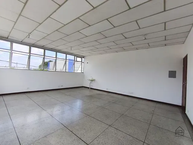 Sala com 45m², para alugar, no bairro Vila Monte Serrat em Cotia