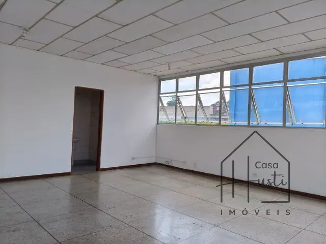 Sala com 45m², para alugar, no bairro Vila Monte Serrat em Cotia