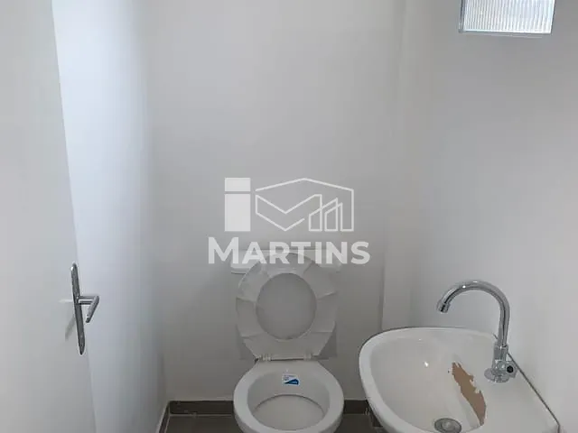Sala para alugar, no bairro Jardim Santa Cruz em Taboão da Serra