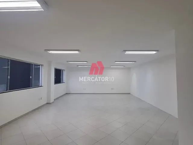 Sala para alugar, no bairro Victor Konder em Blumenau