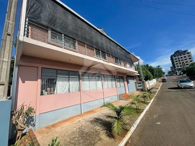 Loja com 130m², para alugar, no bairro Canabarro em Teutônia