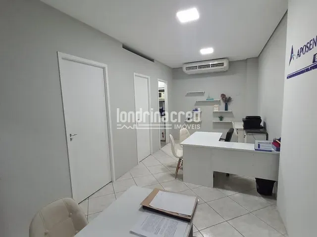 Sala à venda, no bairro EDIFÍCIO OSCAR FUGANTI em Londrina