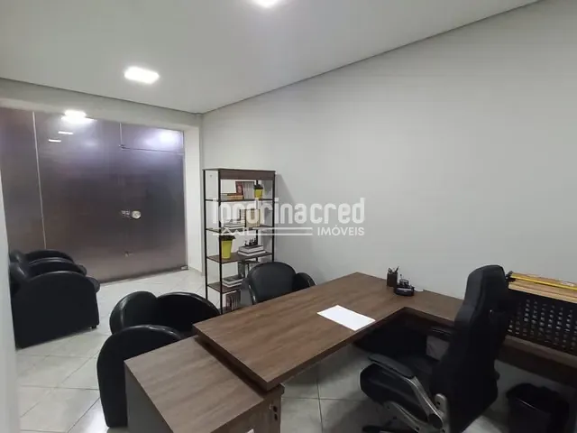 Sala à venda, no bairro EDIFÍCIO OSCAR FUGANTI em Londrina