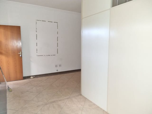 Sala com 25m², para alugar, no bairro Portais (Polvilho) em Cajamar