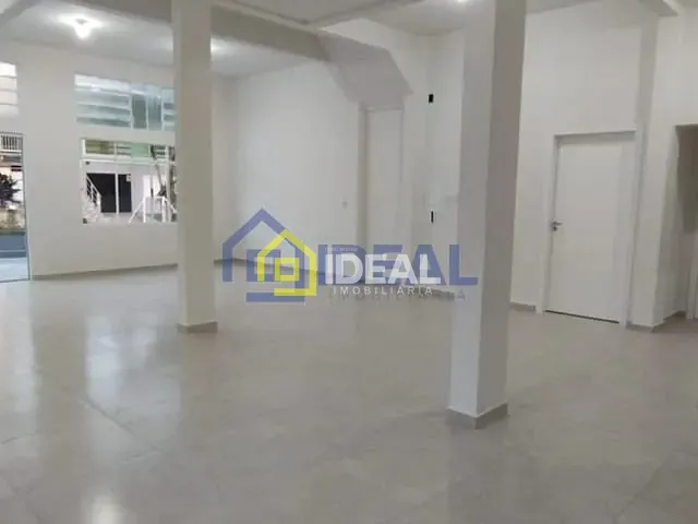 Sala com 160m², para alugar, no bairro Santa Cruz em Concórdia