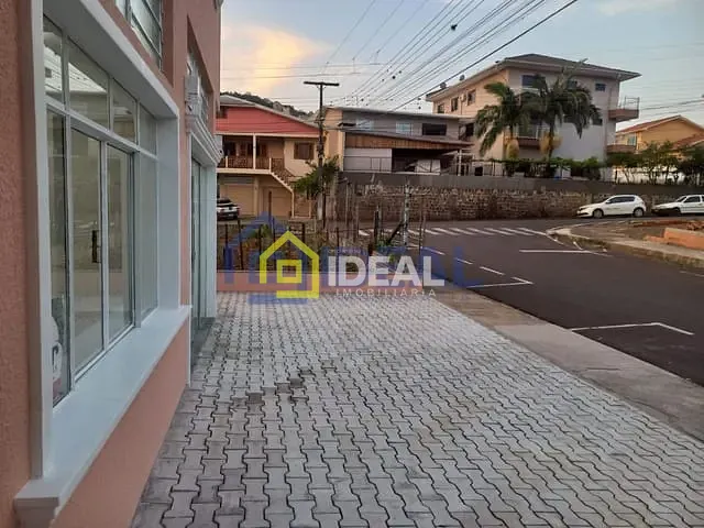 Sala com 160m², para alugar, no bairro Santa Cruz em Concórdia