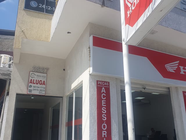 Sala com 25m², para alugar, no bairro Campo Grande em Rio de Janeiro