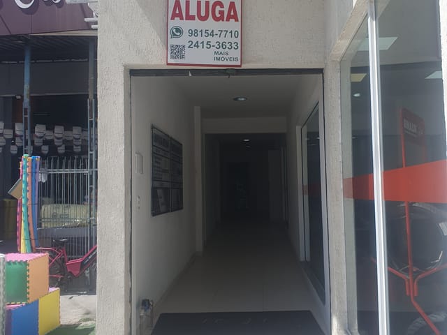 Sala com 25m², para alugar, no bairro Campo Grande em Rio de Janeiro