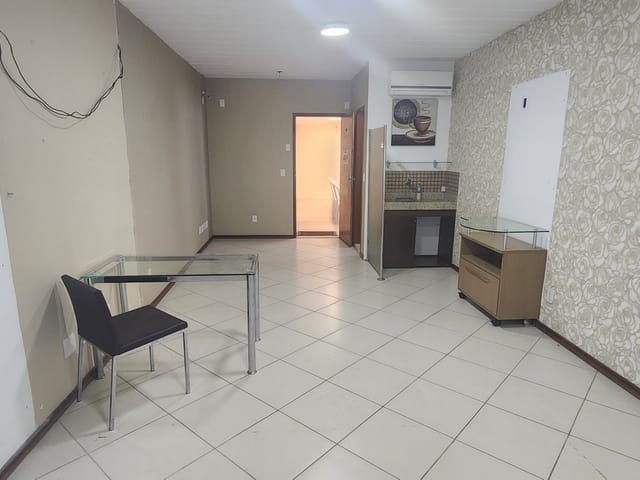 Sala com 40m², para alugar, no bairro Centro em Rua Érico Coelho