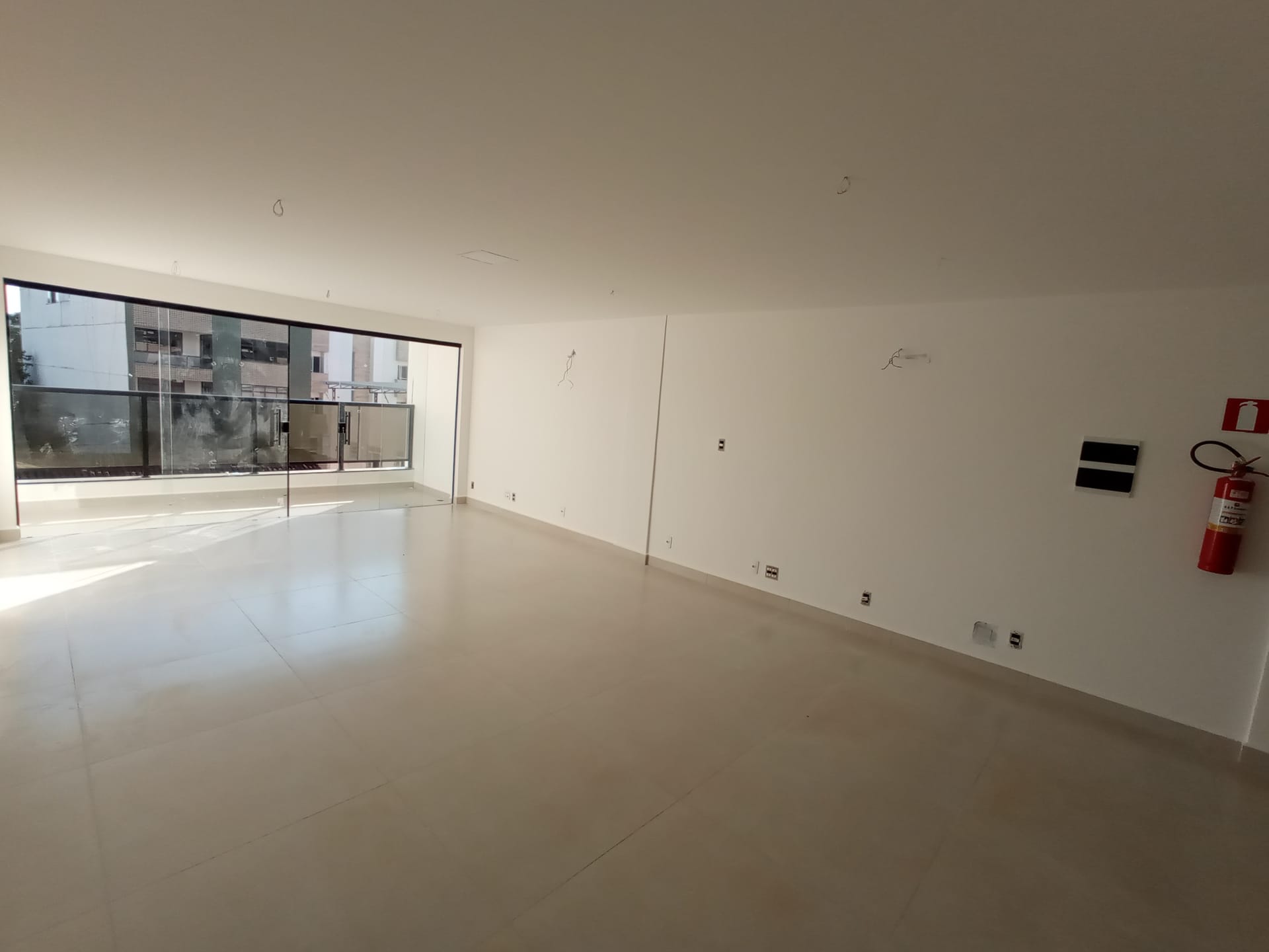 Sala para Locação 63.5M², Centro, RIO POMBA - MG - foto 8