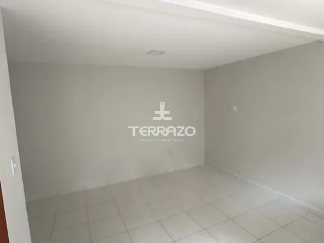Sala para alugar, no bairro Nossa Senhora das Graças em Volta Redonda